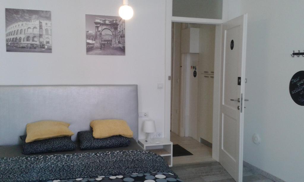 Hostel Ljiljana Pula Eksteriør billede